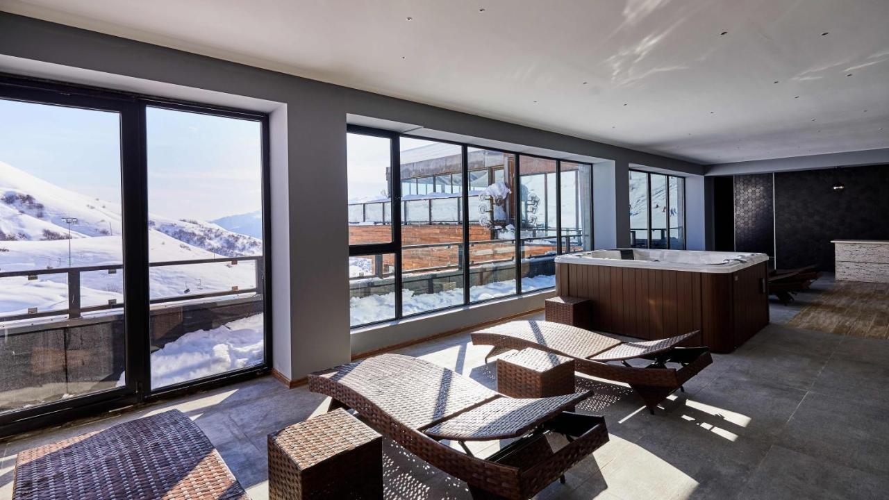 Ski Point Apartment Гудаурі Екстер'єр фото
